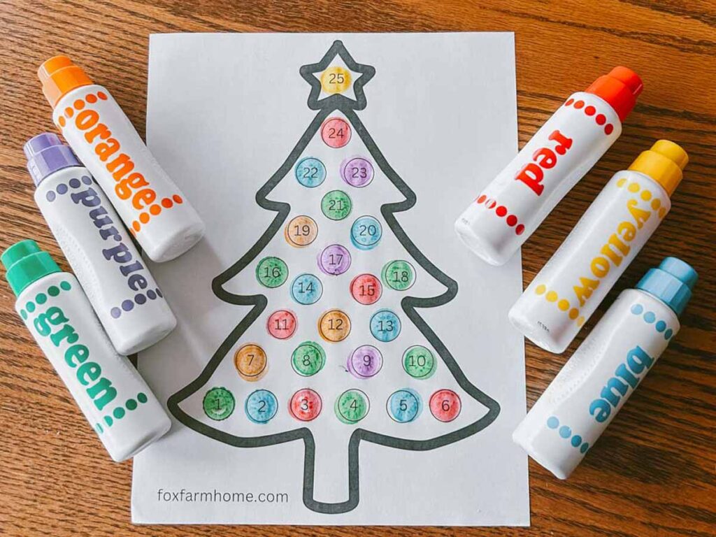 Christmas advent calendar ideas for kids to countdown till Christmas. free printables and crafts - Press Print Party!