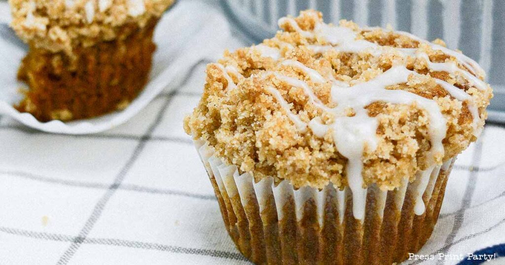 pumpkin streusel muffins recipe with vanilla glaze. A great fall treat for thanksgiving dessert - Press Print Party!