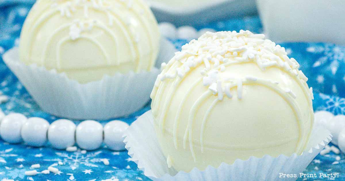 Homemade Snowball Hot Cocoa Bomb Recipe for Gifts