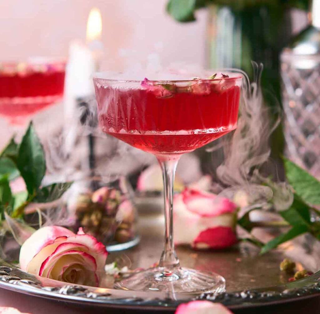 love potion cocktail - 30 romantic valentine's day drinks to set the mood - Press Print Party