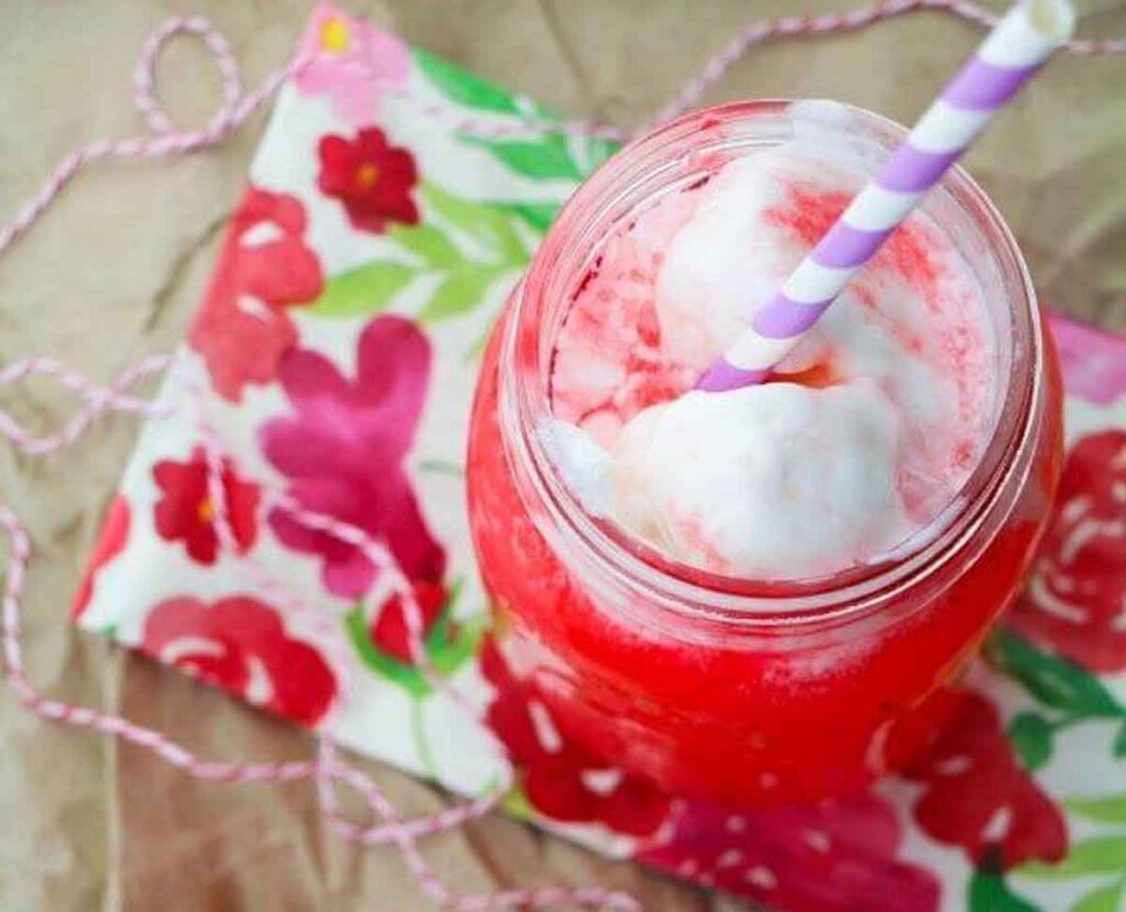 cupid float- 30 romantic valentine's day drinks to set the mood - Press Print Party
