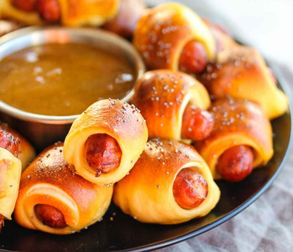 Mini Pretzel Dogs by Lisa’s Dinnertime Dish - Easy Football Finger Foods for Your Game Day Party - Press Print Party!