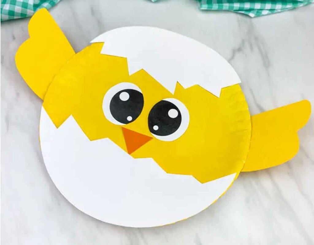 hatching chicks craft with paper plates