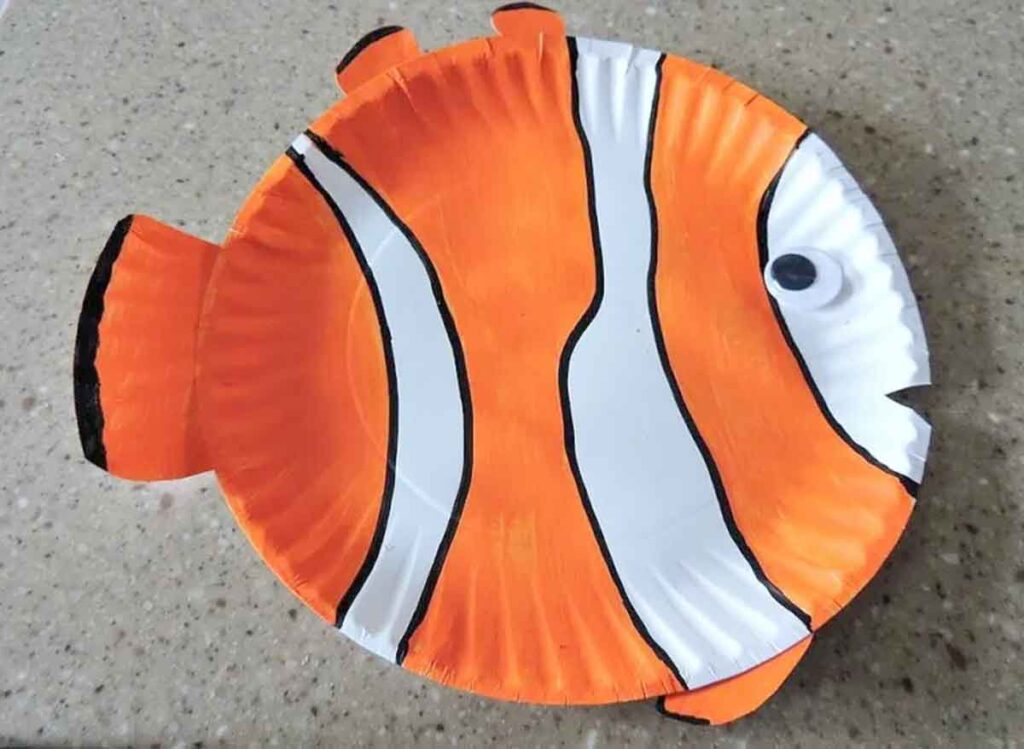 Paper Plate Fish Craft by Honey & Lime clown fish paper plate