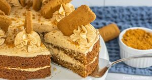 Lotus speculoos cookies biscoff cake with buttercream on a plate.