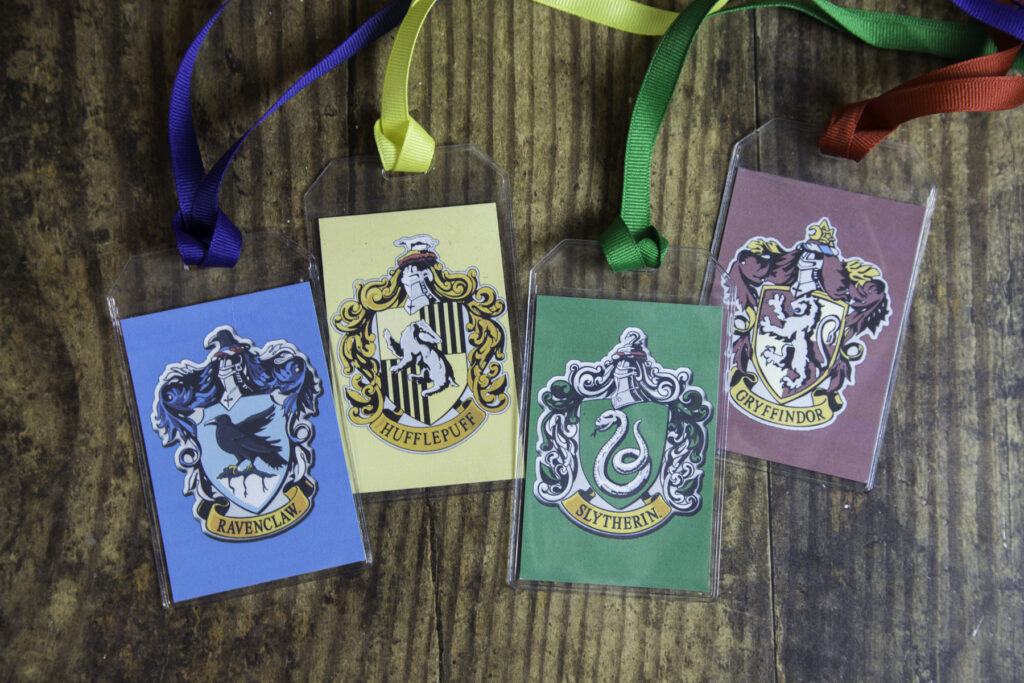 hogwarts houses lanyards ravenclaw, hufflepuff, slytherin and griffindor
