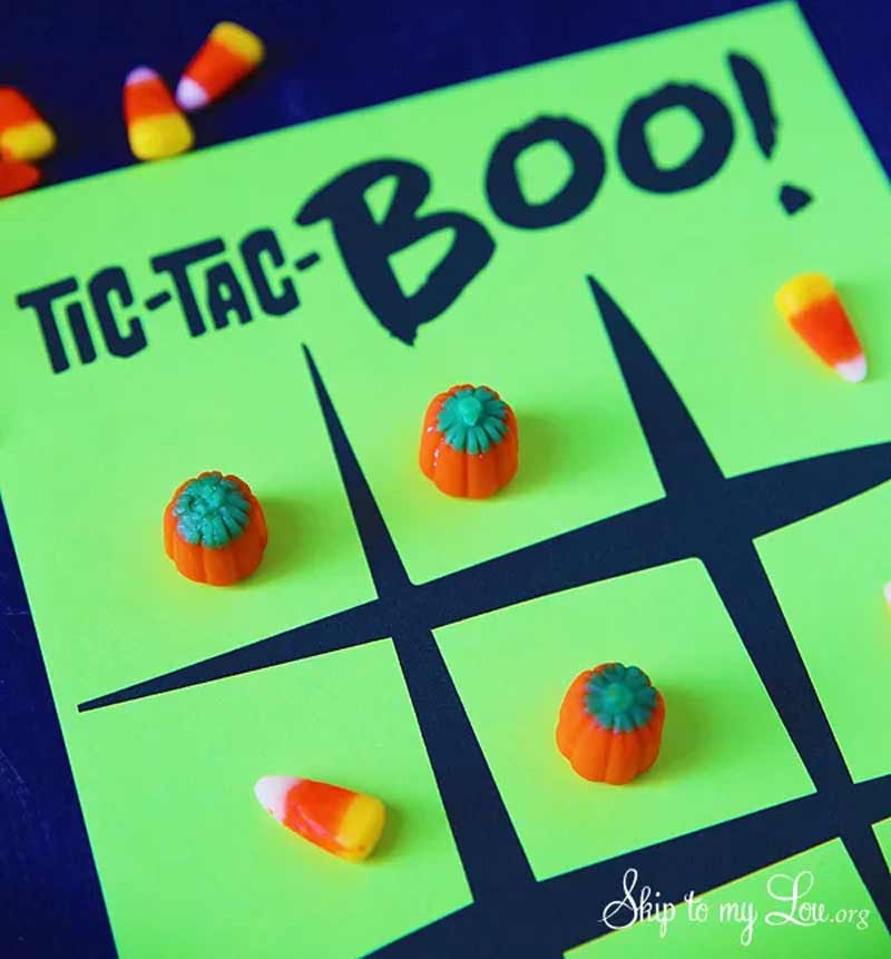 tic tac boo for halloween on green page