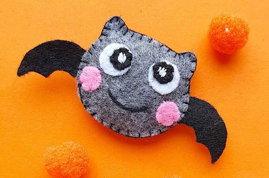 Plushie bat made with felt