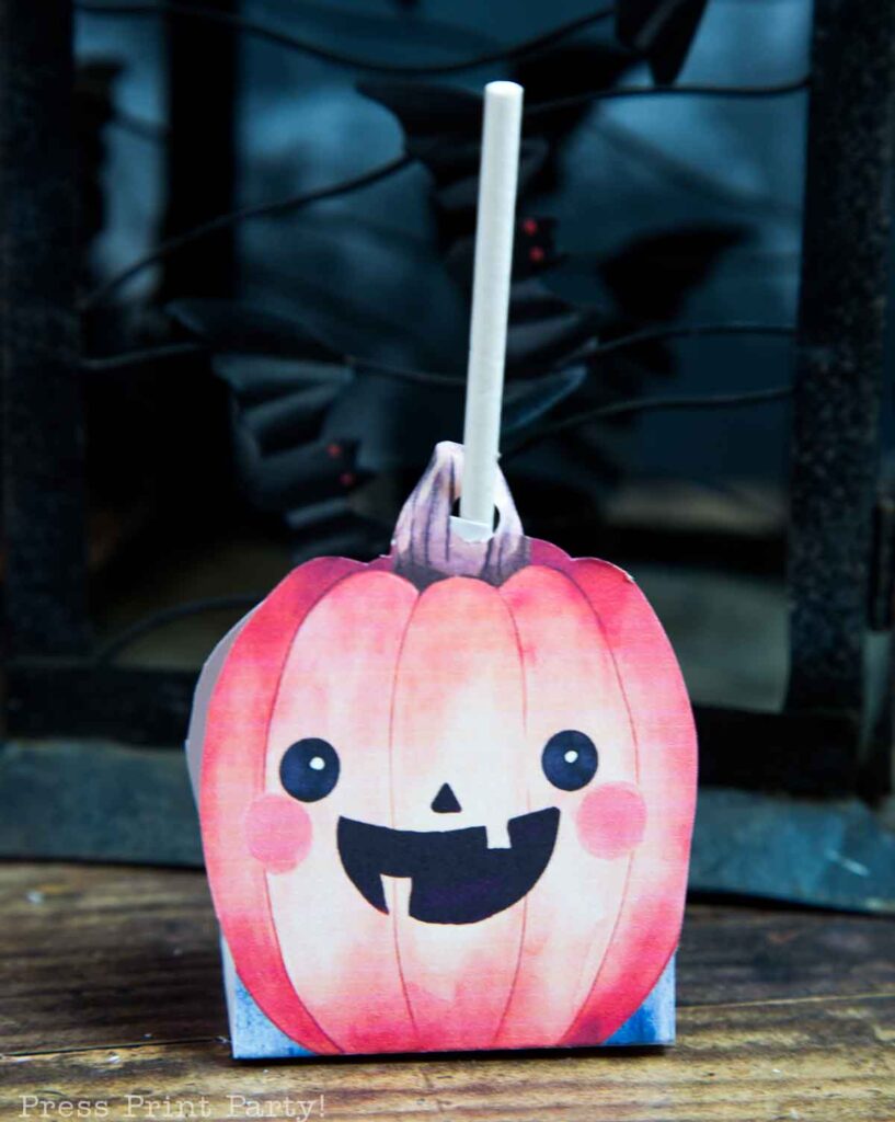 jack o lantern lollipop holder smiling